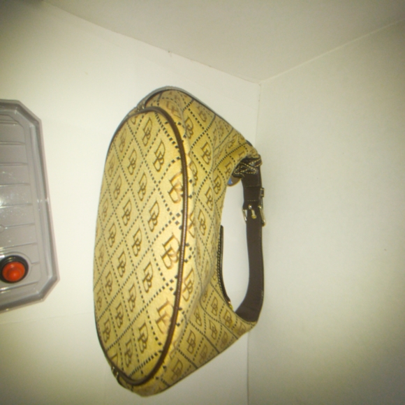 Dooney & Bourke hobo purse - Picture 8 of 8